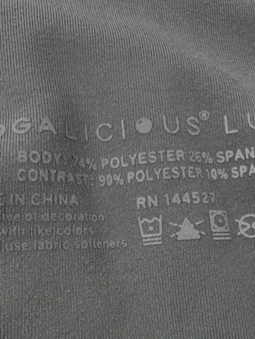 Yogalicious Lux Leggings Womens Large Lot of 2 Crop Capri Yoga Stretch Pockets - Picture 4 of 13
